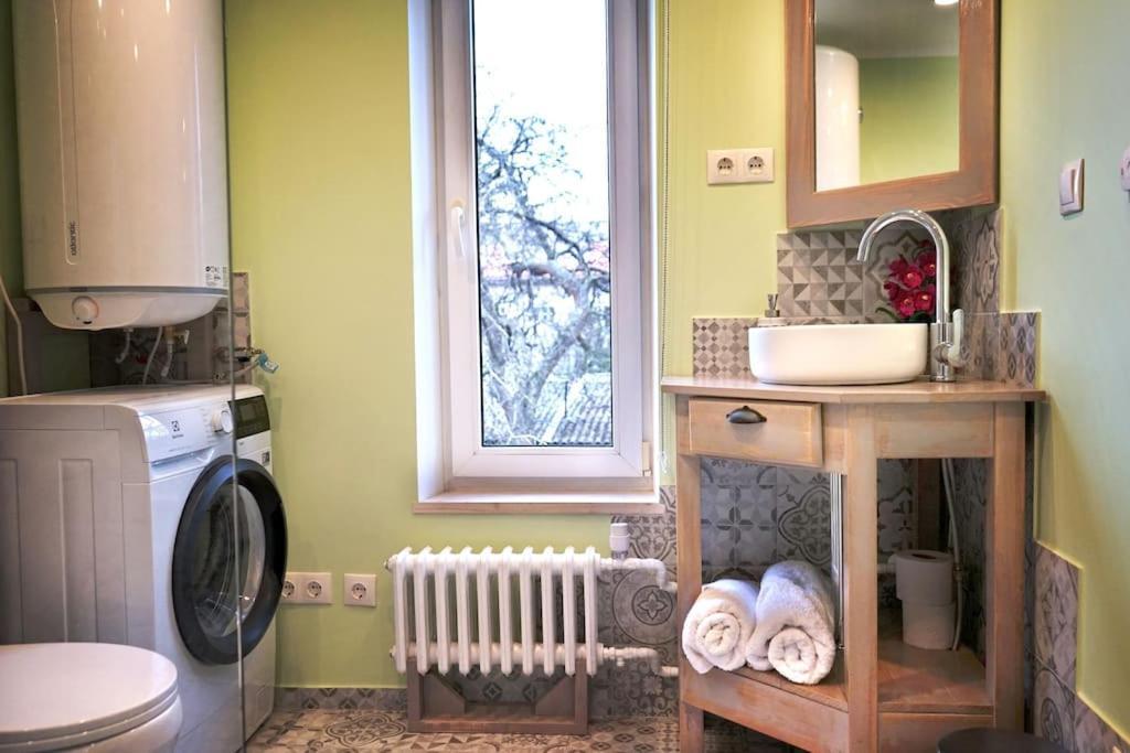 Prime 2Br/Ba Apt Next To Main Station & Olympic Center Λιέπαγια Εξωτερικό φωτογραφία