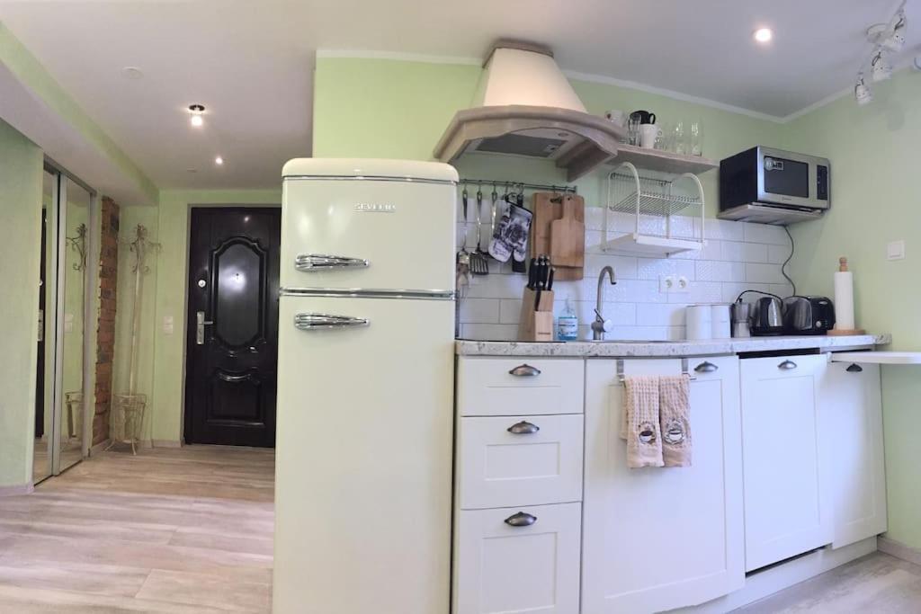 Prime 2Br/Ba Apt Next To Main Station & Olympic Center Λιέπαγια Εξωτερικό φωτογραφία