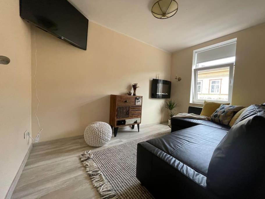 Prime 2Br/Ba Apt Next To Main Station & Olympic Center Λιέπαγια Εξωτερικό φωτογραφία